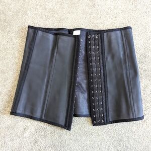 WOMEN'S Black Waist Trainer Corset Body Shaper Size Medium Gothic Goth